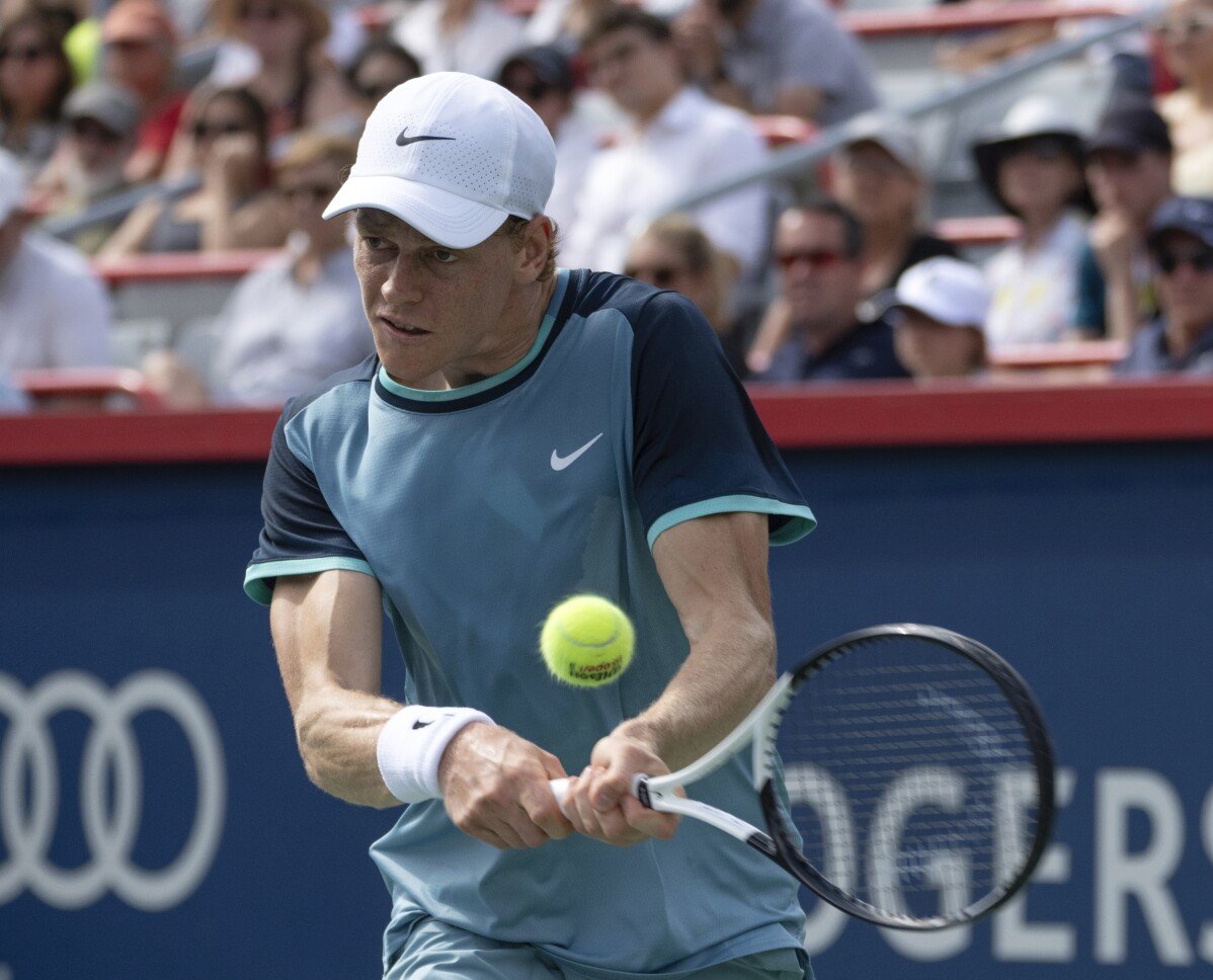 Juara bertahan Jannik Sinner mengalahkan Borna Coric di Montreal setelah pulih dari tonsilitis